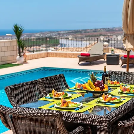 TORVISCAS SUNSET VILLA&Jacuzzi Villa *