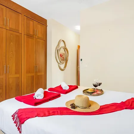 Willa Torviscas Sunset Villa 4 Rooms With Air-Conditioning & Private Jacuzzi Costa Adeje (Tenerife)