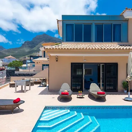 Torviscas Sunset Villa 4 Rooms With Air-Conditioning & Private Jacuzzi Villa