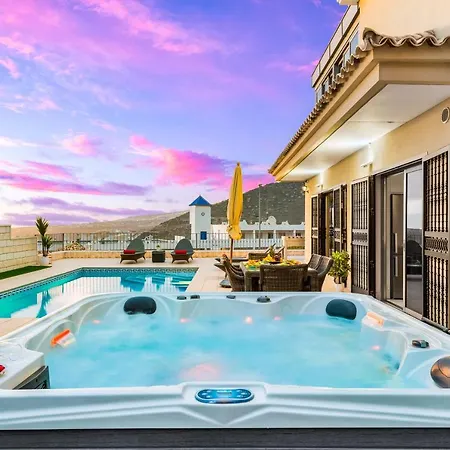 Villa Torviscas Sunset 4 & Private Jacuzzi *